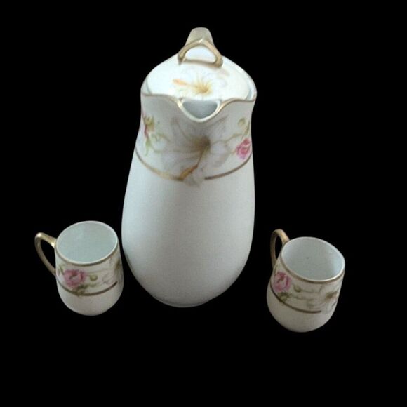 Bavaria Porcelain Coffee Set Pitcher & 2 Cups Floral Gold Trim Antique chocolate - Picture 2 of 8